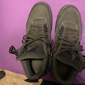 Black Cat Jordan 4s !